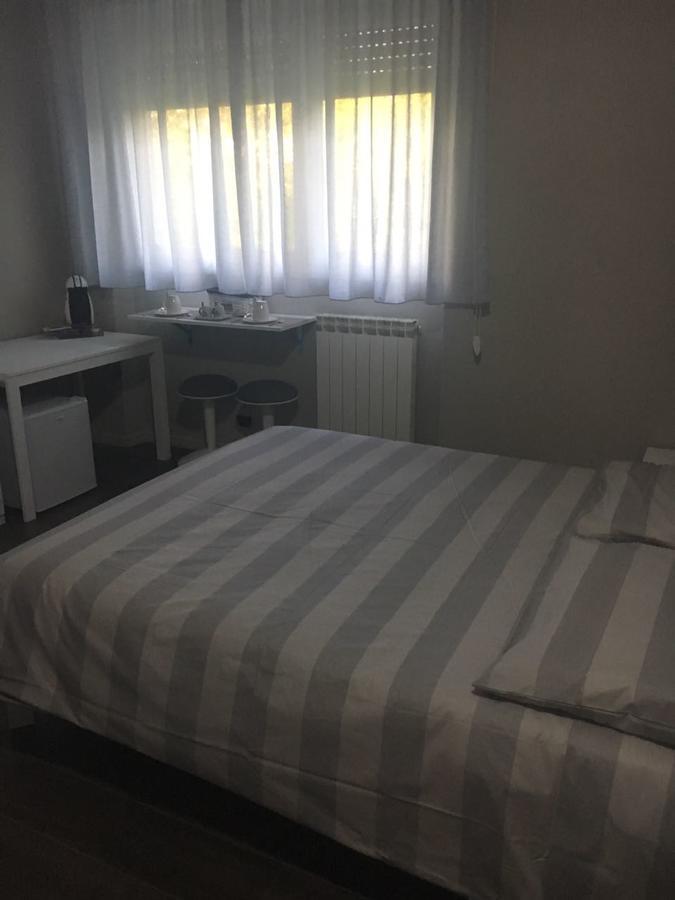 Family Rose Bed & Breakfast Como Luaran gambar